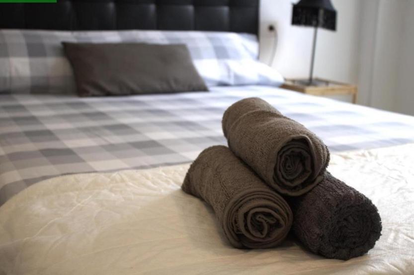 Tus Habitaciones En Ruzafa บาเลนเซีย ภายนอก รูปภาพ